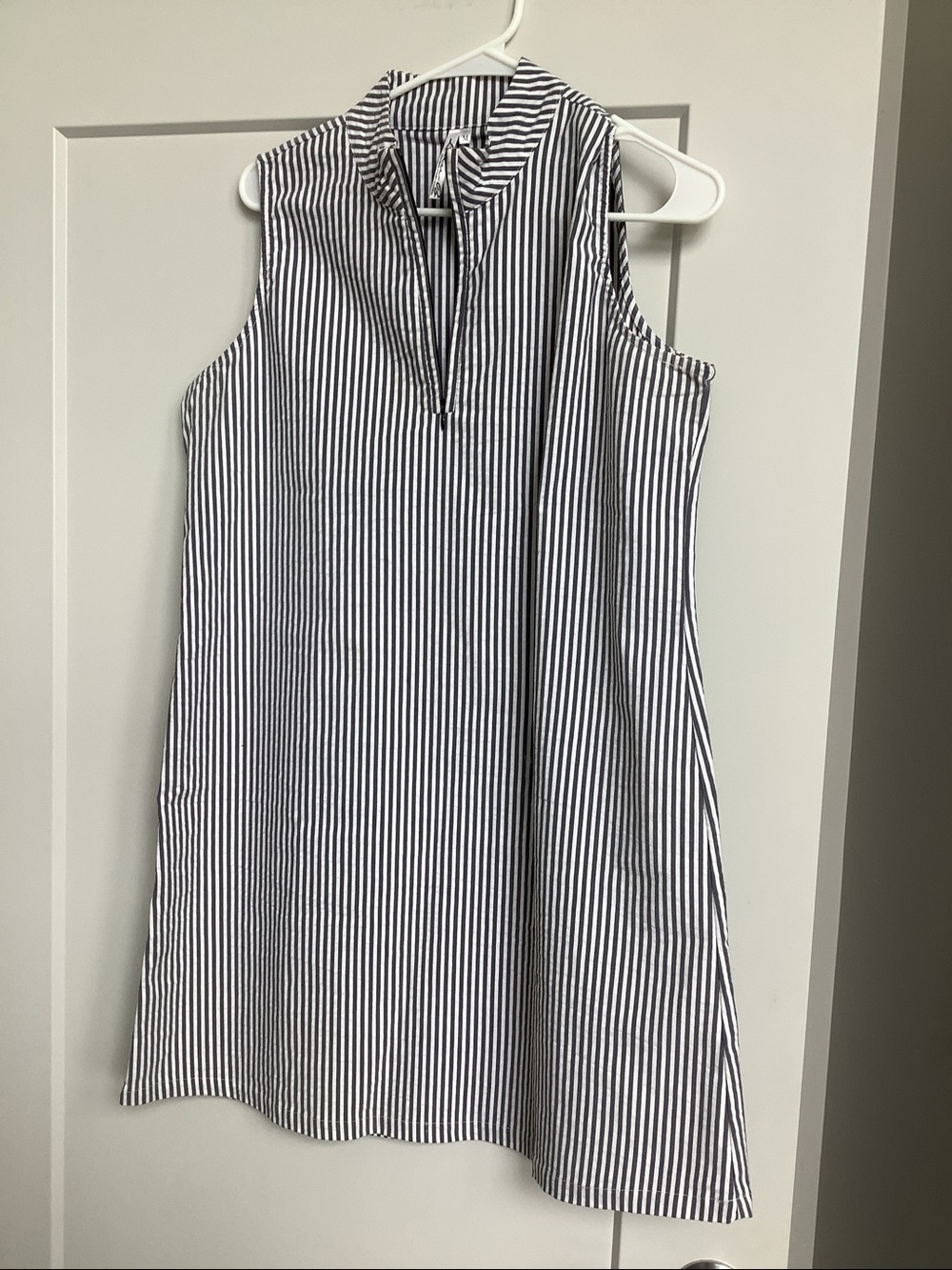 Lulu-B Navy and White Striped Sleeveless Shift Dress - Picture 3 of 4